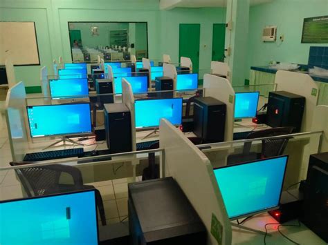 Computer Laboratory Gloria Lacson Colleges