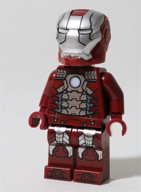 Lego Marvel Iron Man Mark 2