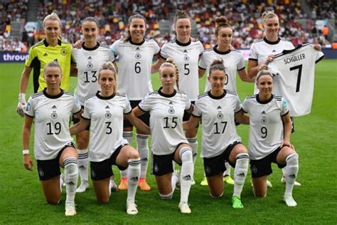 Fußball Heute Deutschland Im Em Halbfinale 2 0 Länderspiel