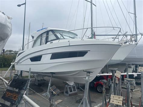 Beneteau Antares Ob M Motorcruisers Finist Re Boot