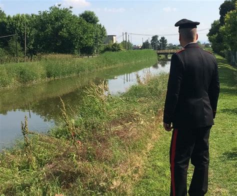 Giallo A Bagnolo In Piano Trovato Un Cadavere Dentro Il Canale Pieve