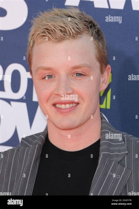 Noel Fisher Arriving At The Mtv Movie Awards 2011 Gibson Amphitheatre