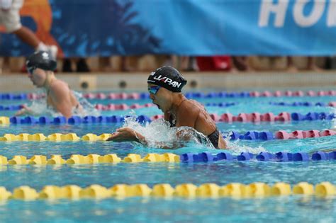 Mio Narita Wins World Junior Title In 400 Im With Meet Record Of 437