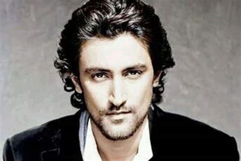 Kunal Kapoor to do South films? - Bollywoodlife.com