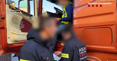 Guardia Civil Y Mossos D Esquadra Detenido Un Empresario En La L Nea