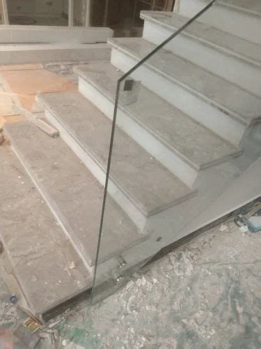 Stainless Steel Ss Glass Stair Railing For Home At Rs 1800 Feet In