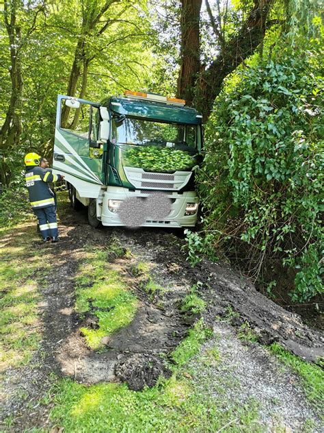 Lkw Bergung In Glatzau Feuerwehr Kirchbach