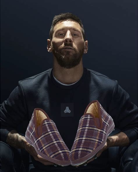 Messi Presenta Sus Nuevas Botas Para Los Partidos De Champions Spidercule