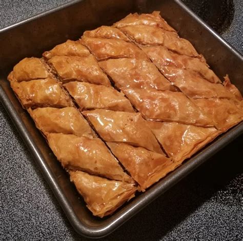 Simple And Easy Baklava Recipe Lindsys Kitchen