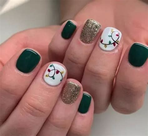 45 Christmas Nail Ideas To Try This Holiday Season Be Centsational