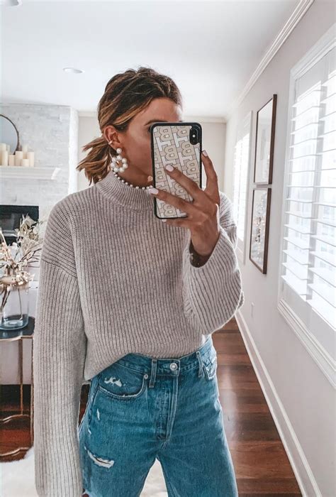 25 Chic Sweater Outfits That Are Perfect For Fall And Winter Cute