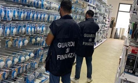 Maxi Sequestro Di Giocattoli E Prodotti Contraffatti A Caltanissetta