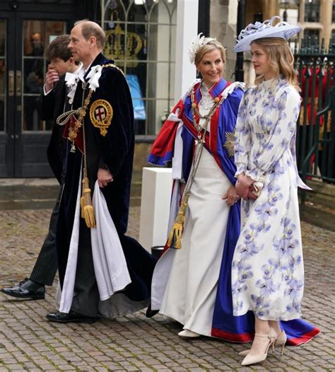 Secret Tribute To The Queen Stitched Into Sophie Duchess Of Edinburghs