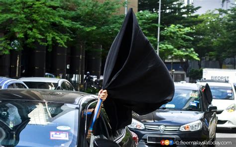 Lagi Peserta Konvoi Bendera Hitam Dipanggil Polis FMT