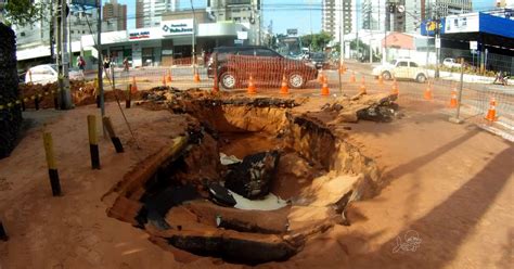 G1 Cano Estourado Fecha Cruzamento Entre Avenidas Em Fortaleza