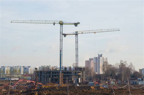 360 Crane Hoist Concrete Bucket Stock Photos Pictures And Royalty Free