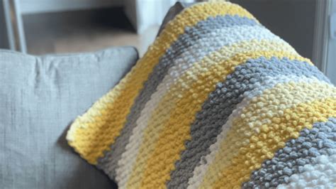 10 Bernat Baby Blanket Yarn Patterns Fun Crochet Patterns
