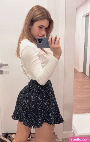 Laura Sanguinar Nude Photos Videos I Nudes Celeb Nudes
