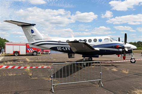 Se Lvv Beechcraft B Super King Air Scandinavian Air Amb Flickr