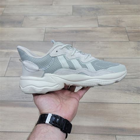 Бежевые мужские и подростковые кроссовки Адидас Озвиго | Adidas Ozweego ...