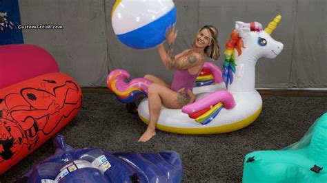 Watch Madi B Inflates Assorted Inflatables By Pump HD 1920x1080 Porn