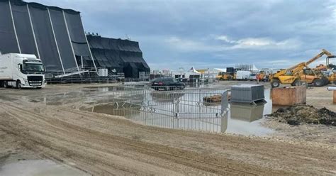 Parkplatz unter Wasser - Nova Rock: Festival-Fans sollen mit Anreise ...
