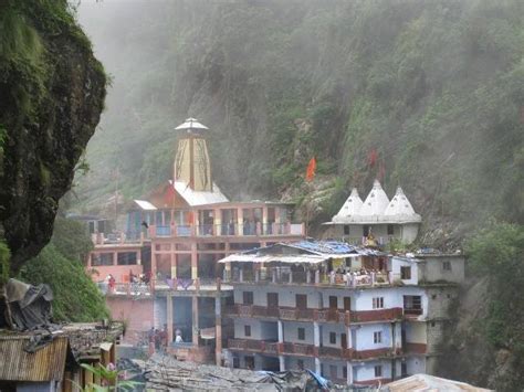 Yamunotri Temple Uttarakhand, Importance, Timings & Story