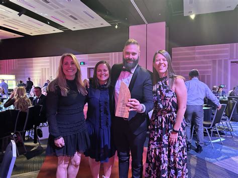 Queenstown Based Tour Operator Wins Nz Tourism Award