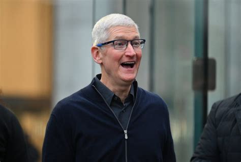 Tim Cook Reflects On One Of Apple S Most Controversial Products Business Insider