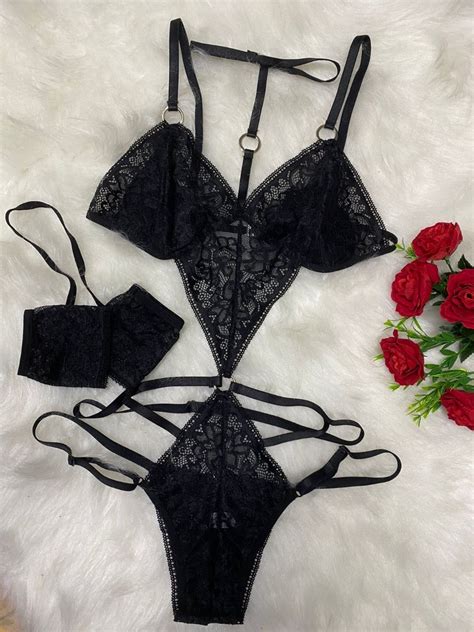 Body Sensual Em Renda Lingerie Algemas E Argolas Chocker