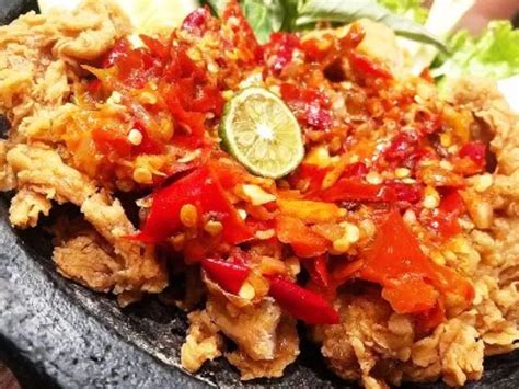 Transformasi Ayam Geprek Makanan Biasa Yang Kini Merajai Kuliner