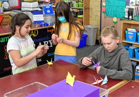 The Recorder Make A Wish Northfield Elementary Students Fold More