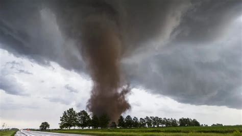 Casting Les Catastrophes Qui Ont Marqu La Plan Te Tornades