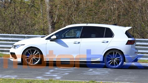 Nuova Volkswagen Golf R 2020 Foto Spia Al Nurburgring