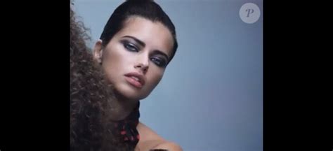 Vidéo Adriana Lima dans la Campagne Miu Miu automne hiver 2013 2014