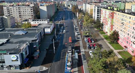 Prvn Tramvaj Se Projela A Na Novou Kone Nou U Kapli Ky Zat M Na