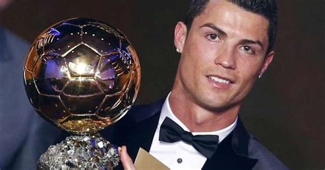 Cristiano Ronaldo é Eleito Melhor Jogador Do Ano Pela Segunda Vez