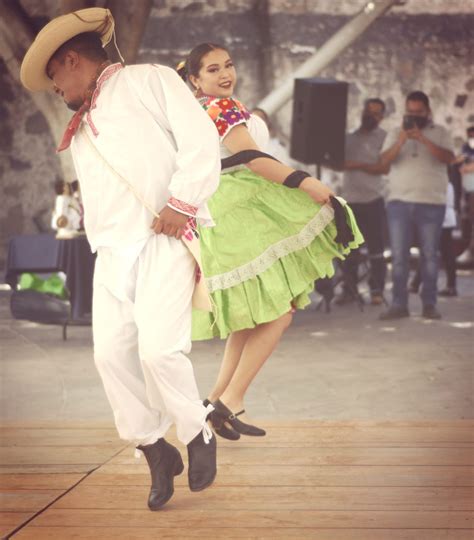 Presentan Edici N Li Del Concurso Nacional De Baile De Huapango