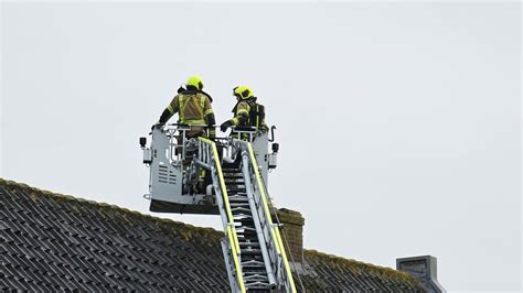 Brandweer Rukt Uit Voor Vlammende Schoorsteen In Oud Alblas Al Het