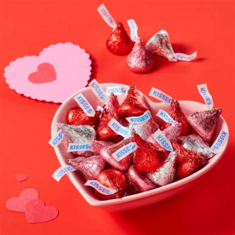 HERSHEY'S KISSES Milk Chocolate Valentine Candy Bag, 10.1 oz - Fred Meyer