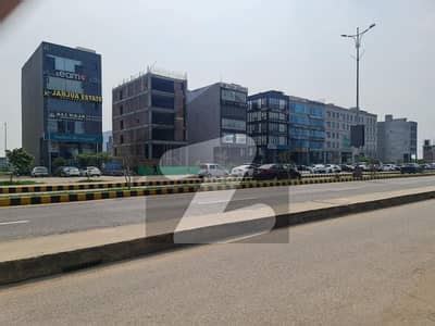 Life Time Commercialized One Kanal Plot Facing Park On Main Road For