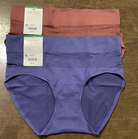 2 Pack Warners All You Need Seamless Hipster Panties Size 7 Large