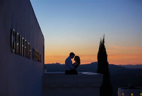 These 'La La Land' Engagement Photos Are As Romantic As the Movie | Glamour