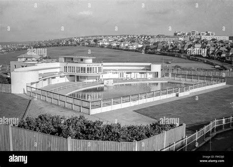 Saltdean Lido in 1990 Stock Photo - Alamy