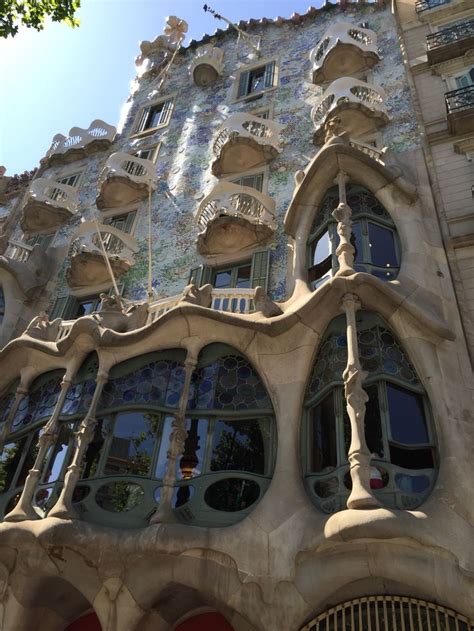 Barcelona Gaudí Gaudi House styles Mansions