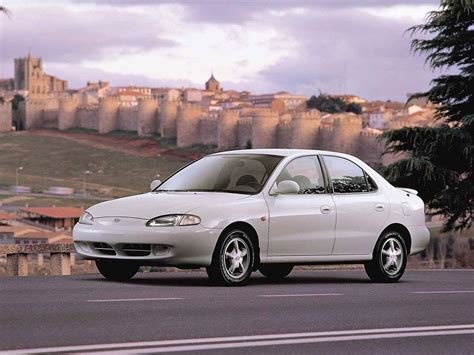 Hyundai Lantra Elantra Avante II J2 RD Generation 2