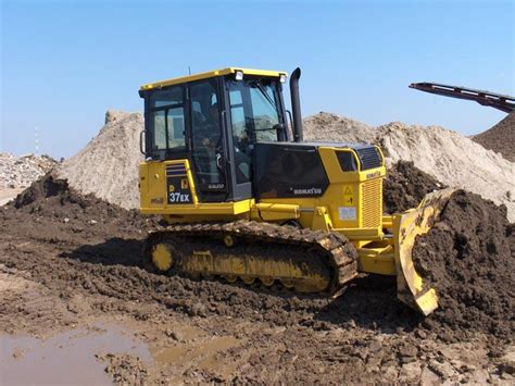 Komatsu Bulldozers find out all the technical specifications, and ...