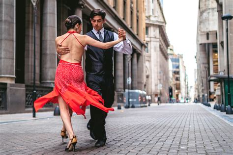 How To Salsa Dance The New Dancers Guide Classpop