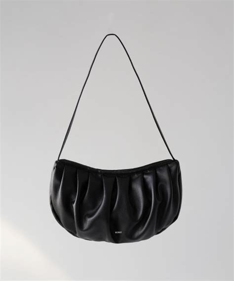 Musinsa Ecrit Ora Bag Black