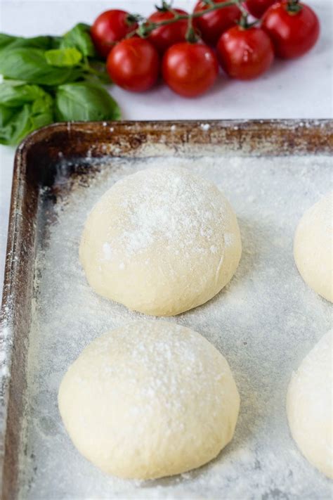 Classic Margherita Pizza Recipe - Oh Sweet Basil